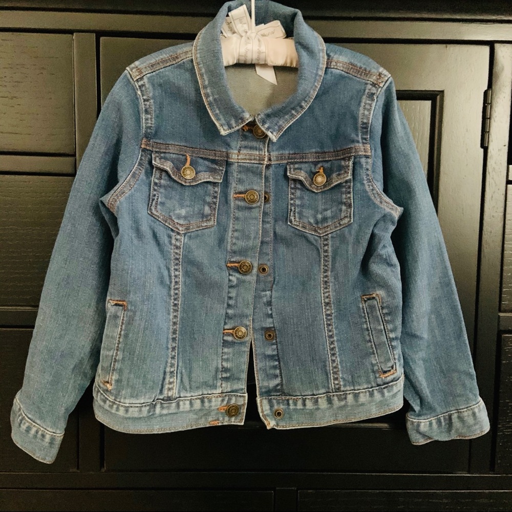 Carter’s denim jacket, size 6